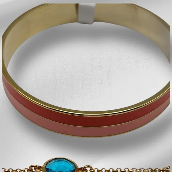 Elegant Fashion Gold and Multicolor Children’s/Young Adult Bracelet 6 Piece Set - Picture 3 of 4